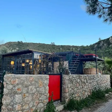 Kaktues Ev Soeguet Case de vacanță