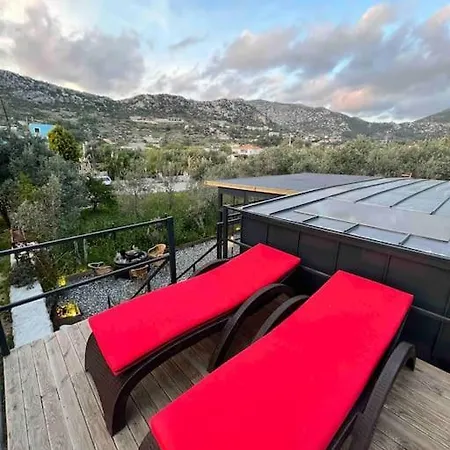 Kaktues Ev Soeguet Case de vacanță